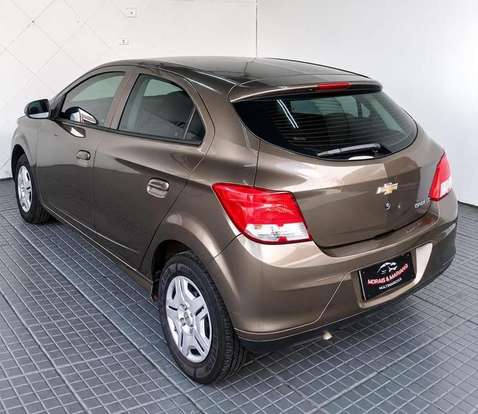 CHEVROLET-ONIX-2014