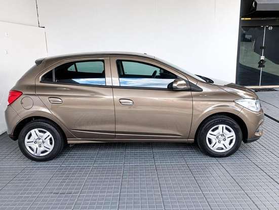 CHEVROLET-ONIX-2014