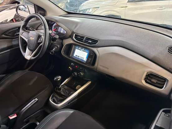 CHEVROLET-ONIX-2018