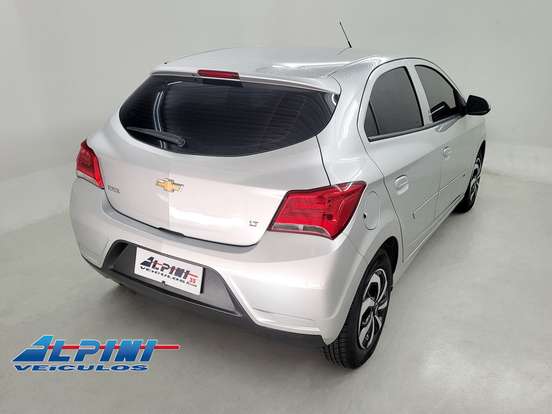 CHEVROLET-ONIX-2018