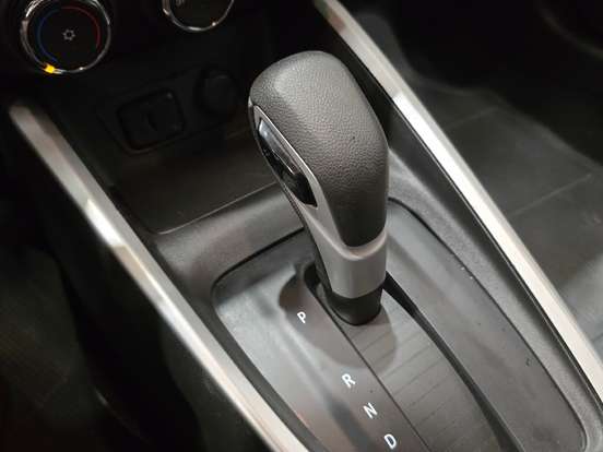 CHEVROLET-ONIX-2020