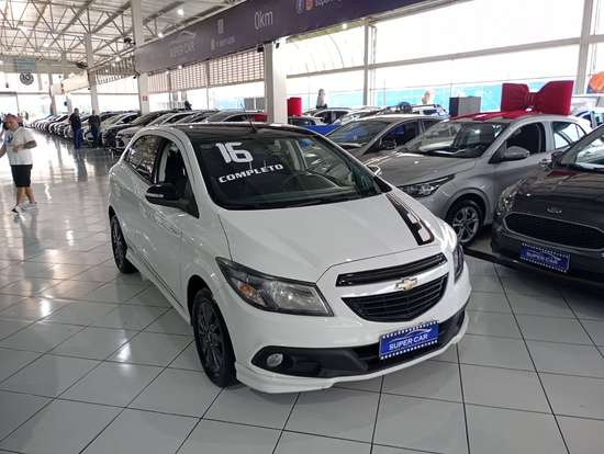 CHEVROLET-ONIX-2015