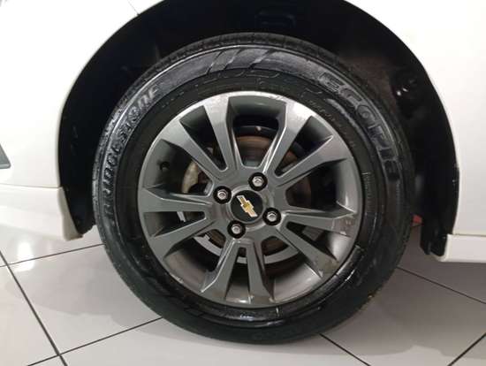 CHEVROLET-ONIX-1.4 MPFI EFFECT 8V FLEX 4P MANUAL CHEVROLET-ONIX-2015