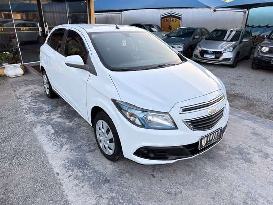 CHEVROLET-ONIX-2015