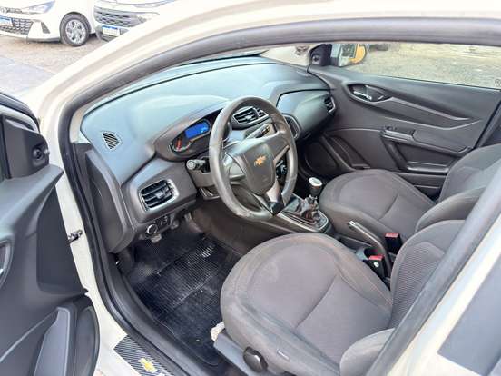 CHEVROLET-ONIX-1.4 MPFI LT 8V FLEX 4P MANUAL CHEVROLET-ONIX-2015