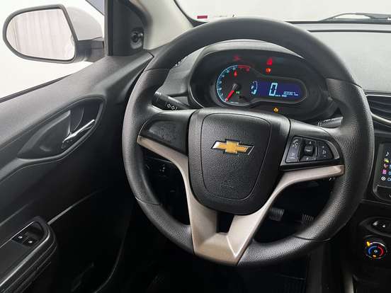 CHEVROLET-ONIX-2016
