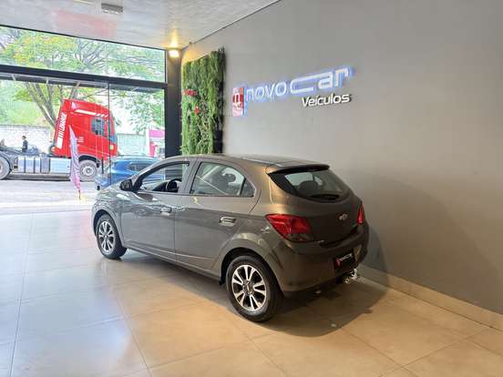 CHEVROLET-ONIX-1.4 MPFI LTZ 8V FLEX 4P AUTOMÁTICO CHEVROLET-ONIX-2014