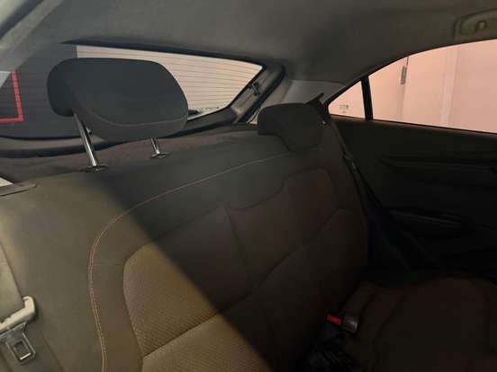 CHEVROLET-ONIX-1.4 MPFI LTZ 8V FLEX 4P AUTOMÁTICO CHEVROLET-ONIX-2015