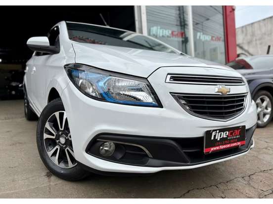 CHEVROLET-ONIX-2015