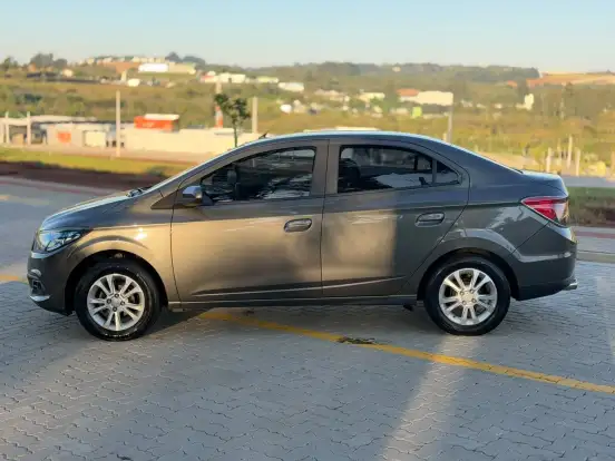 CHEVROLET-PRISMA-2015