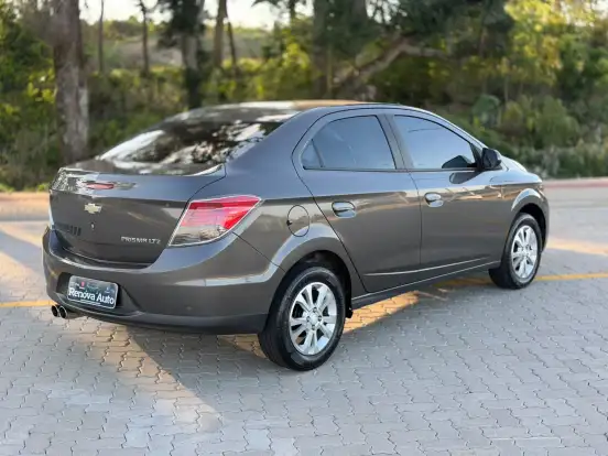 CHEVROLET-PRISMA-2015