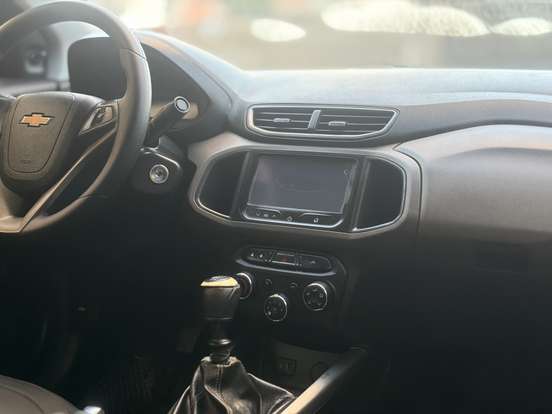 CHEVROLET-PRISMA-2015