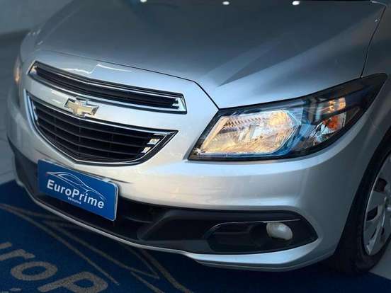 CHEVROLET-PRISMA-2016