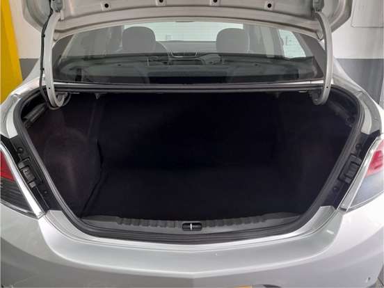CHEVROLET-PRISMA-2015