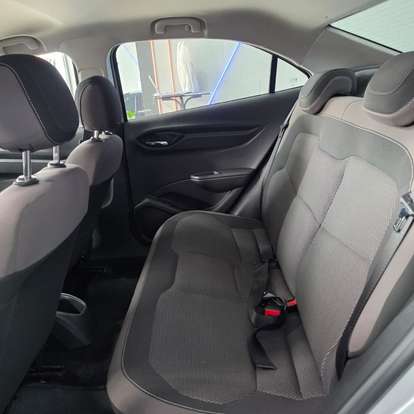 CHEVROLET-PRISMA-2015