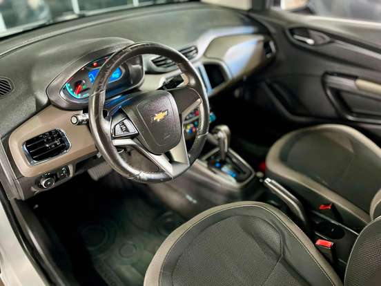 CHEVROLET-PRISMA-2013