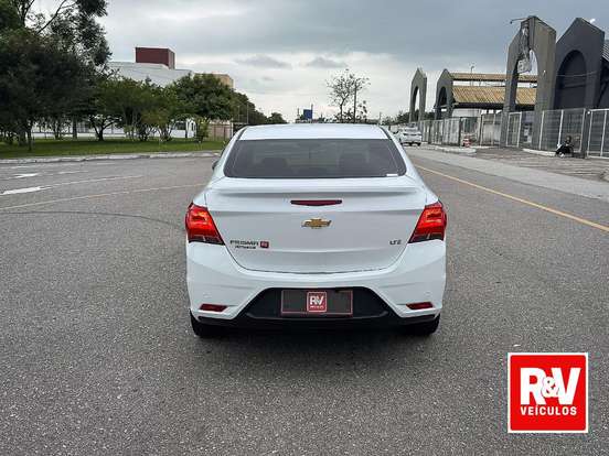 CHEVROLET-PRISMA-2018