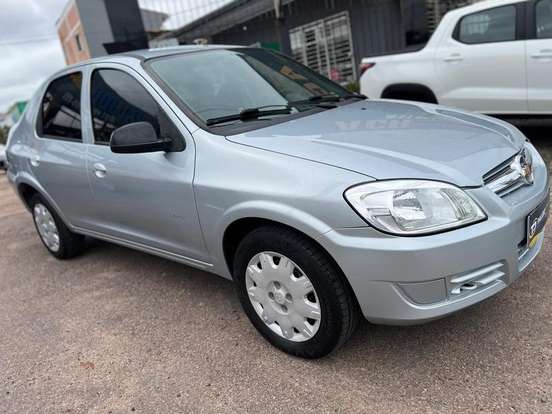 CHEVROLET-PRISMA-2010