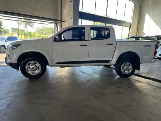 CHEVROLET-S10-2.8 16V TURBO DIESEL LS CD 4X4 MANUAL CHEVROLET-S10-2022