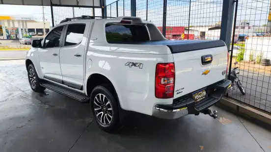 CHEVROLET-S10-2.8 HIGH COUNTRY 4X4 CD 16V TURBO DIESEL 4P AUTOMÁTICO CHEVROLET-S10-2016