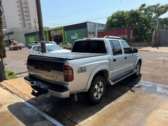CHEVROLET-S10-2.4 MPFI EXECUTIVE 4X2 CD 8V FLEX 4P MANUAL CHEVROLET-S10-2010
