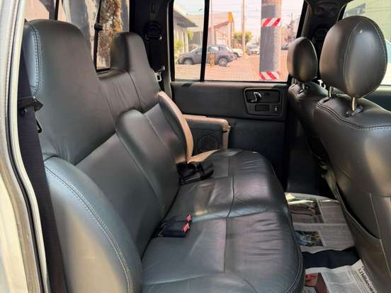 CHEVROLET-S10-2.4 MPFI EXECUTIVE 4X2 CD 8V FLEX 4P MANUAL CHEVROLET-S10-2010