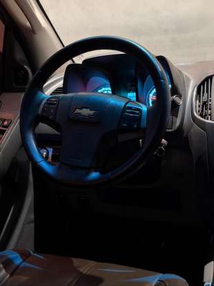 CHEVROLET-S10-2.8 LTZ 4X2 CD 16V TURBO DIESEL 4P AUTOMÁTICO CHEVROLET-S10-2014