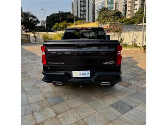CHEVROLET-SILVERADO-5.3 V8 GASOLINA 1500 HIGH COUNTRY 4X4 AUTOMÁTICO CHEVROLET-SILVERADO-2023