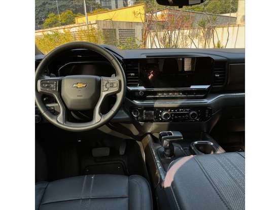 CHEVROLET-SILVERADO-5.3 V8 GASOLINA 1500 HIGH COUNTRY 4X4 AUTOMÁTICO CHEVROLET-SILVERADO-2023