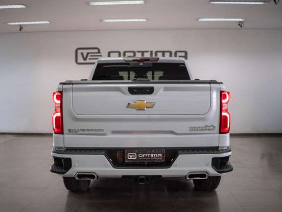 CHEVROLET-SILVERADO-5.3 V8 GASOLINA 1500 HIGH COUNTRY 4X4 AUTOMÁTICO CHEVROLET-SILVERADO-2025