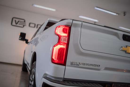 CHEVROLET-SILVERADO-2025