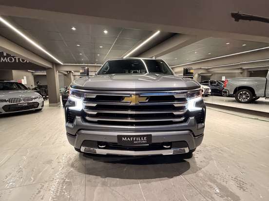CHEVROLET-SILVERADO-5.3 V8 GASOLINA 1500 HIGH COUNTRY 4X4 AUTOMÁTICO CHEVROLET-SILVERADO-2024
