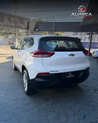 CHEVROLET-TRACKER-2024