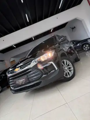 CHEVROLET-TRACKER-2025