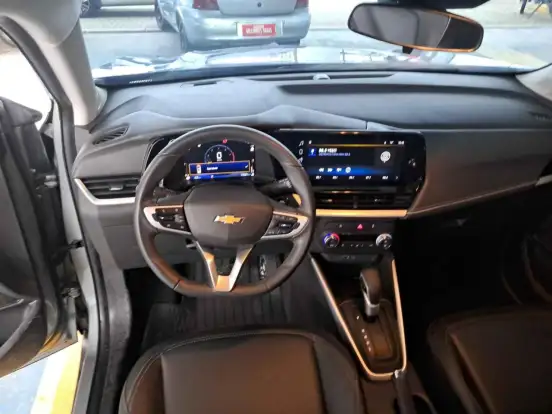 CHEVROLET-TRACKER-2025
