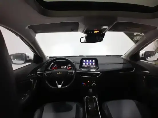 CHEVROLET-TRACKER-2023