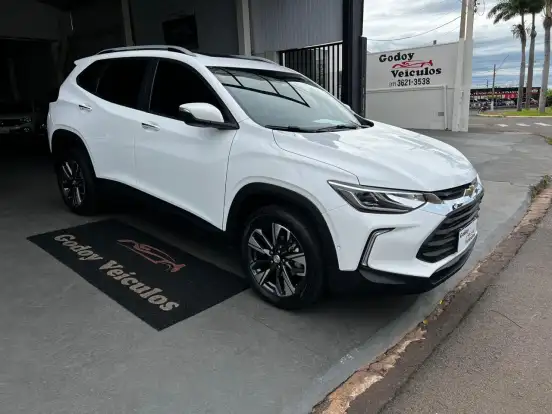 CHEVROLET-TRACKER-2023