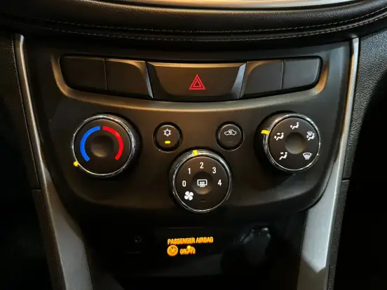 CHEVROLET-TRACKER-2017