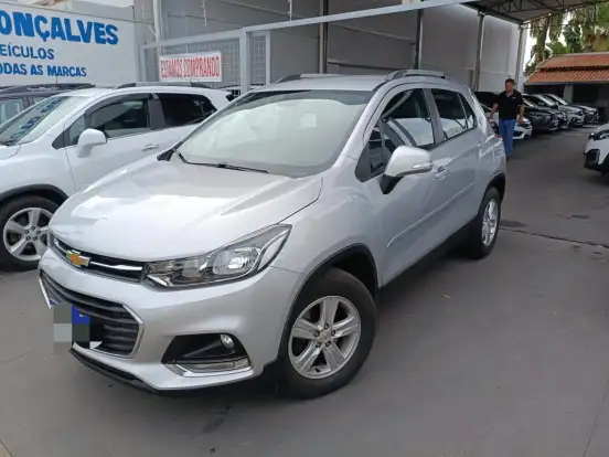 CHEVROLET-TRACKER-2018