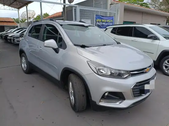 CHEVROLET-TRACKER-2018