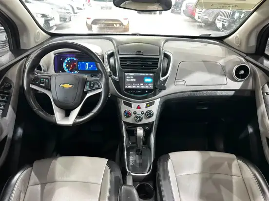 CHEVROLET-TRACKER-2013