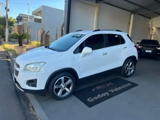 CHEVROLET-TRACKER-2014