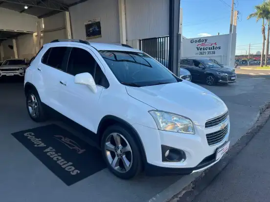 CHEVROLET-TRACKER-2014