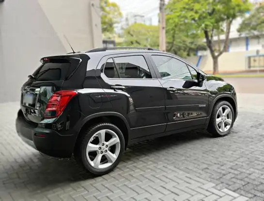 CHEVROLET-TRACKER-2014