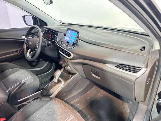 CHEVROLET-TRACKER-2023