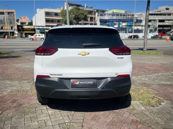 CHEVROLET-TRACKER-2024