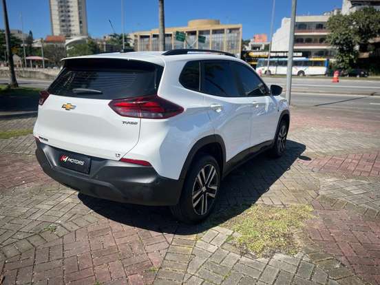 CHEVROLET-TRACKER-2024