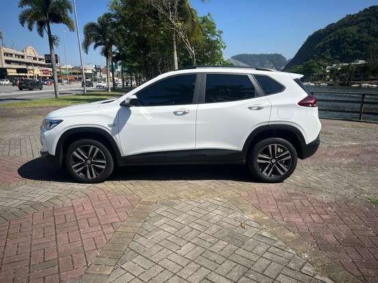 CHEVROLET-TRACKER-2024