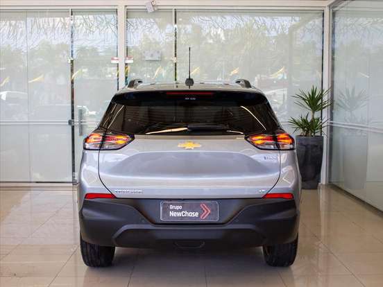 CHEVROLET-TRACKER-2025