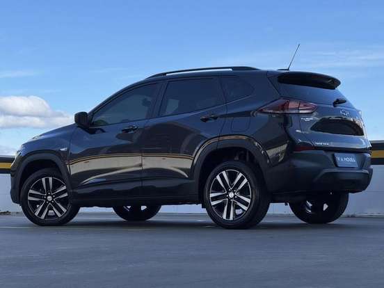 CHEVROLET-TRACKER-2023